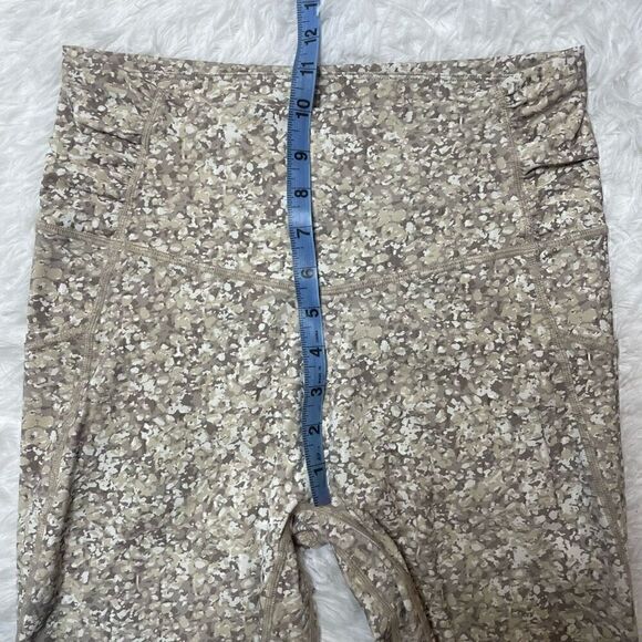 Zyia Active Leggings Sz 6-8 Green Beige Camo Compression Side Pocket Hi Rise Ruc - Picture 5 of 9